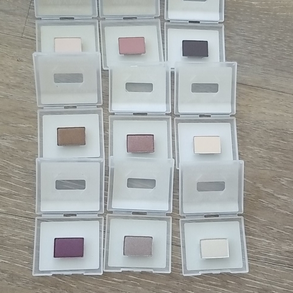 Mary Kay Chromafusion eye shadow - Picture 2 of 4